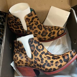 Womens Ariat Dixon Halfcalf Boot size 9